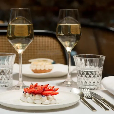 La Demeure Montaigne Hotel Parigi