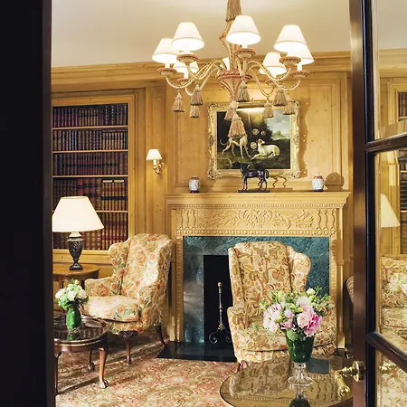 La Demeure Montaigne Hotel Paris