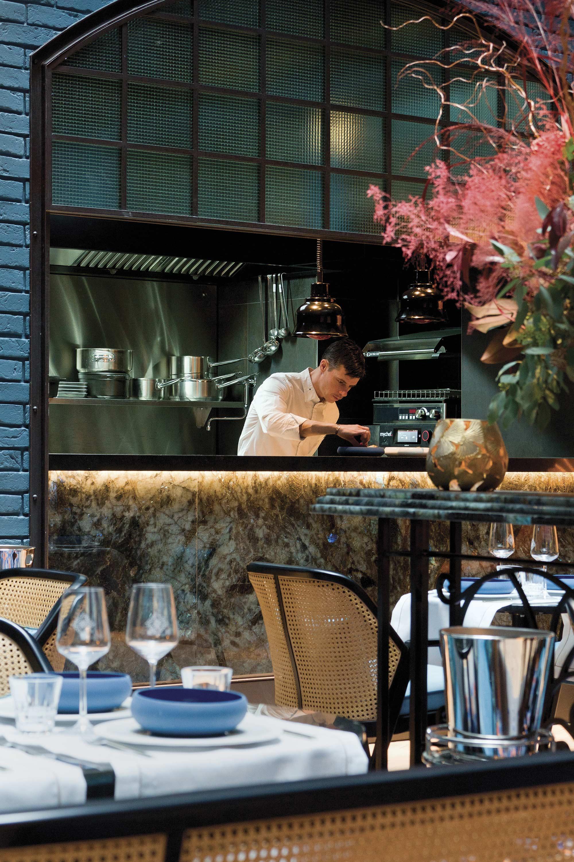 La Demeure Montaigne Paris