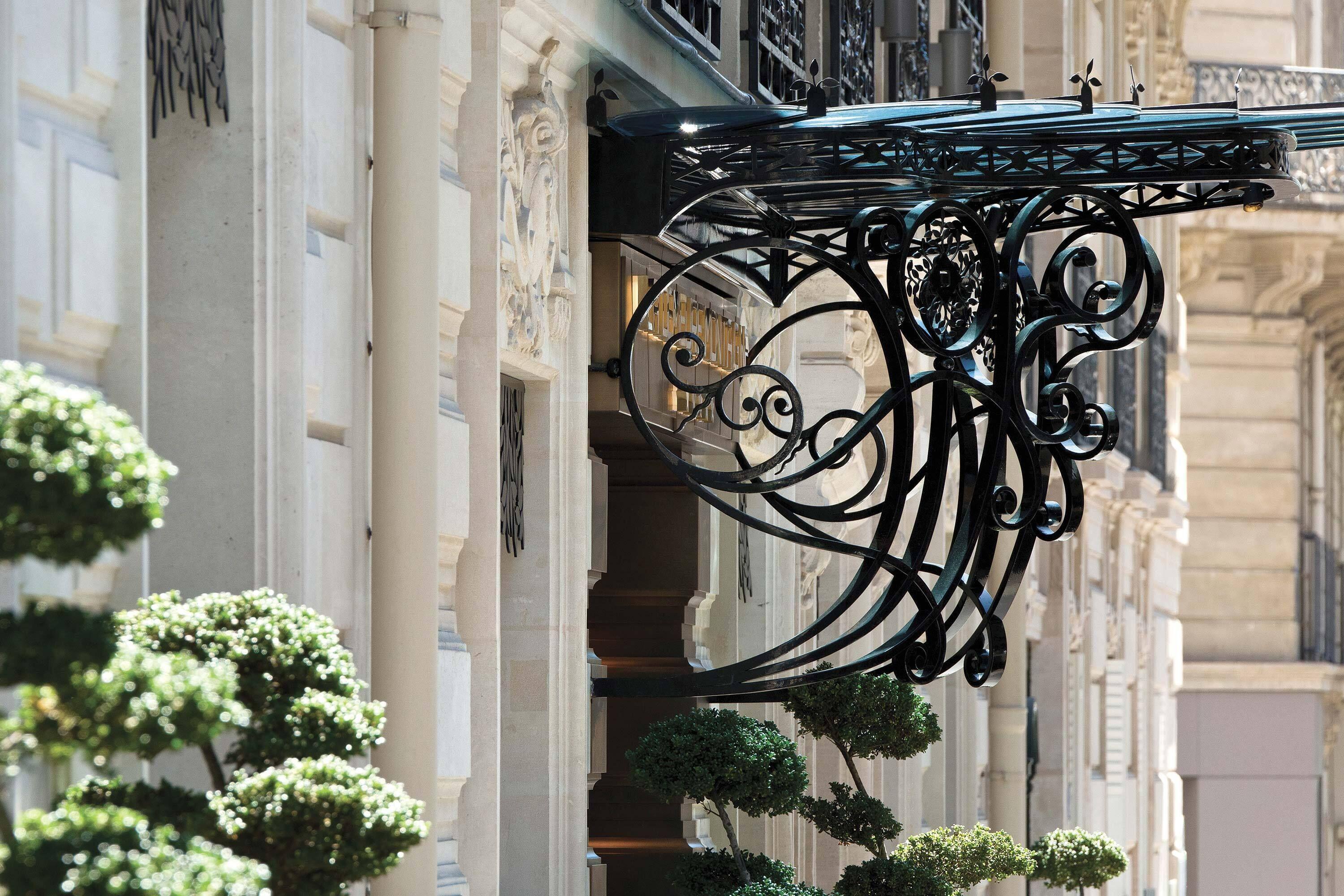 La Demeure Montaigne 5* Parigi